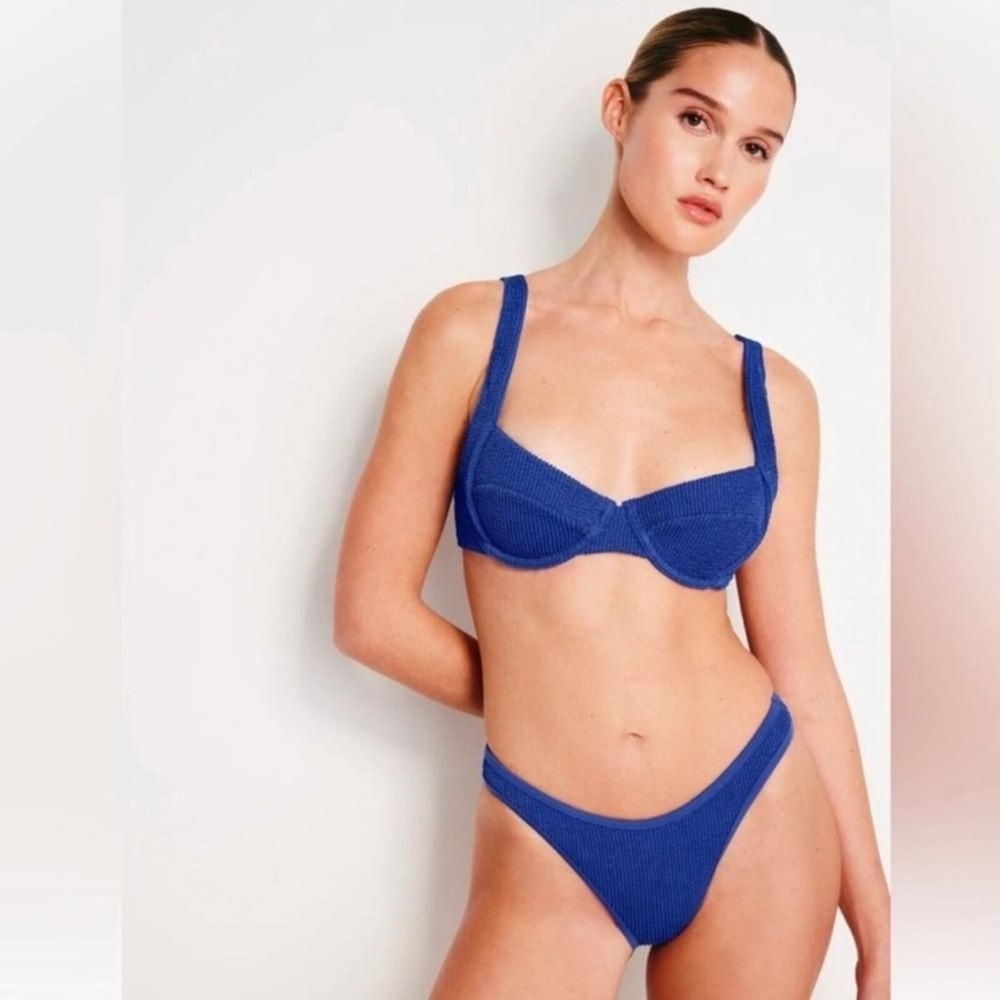 Good American NWT Always Fits Demi Bikini Top‎ - Size 5XL - MSRP $59